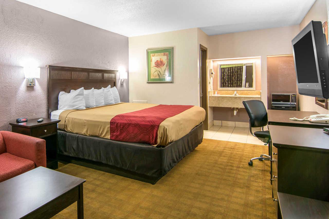 Econo Lodge Weldon - Roanoke Rapids Экстерьер фото