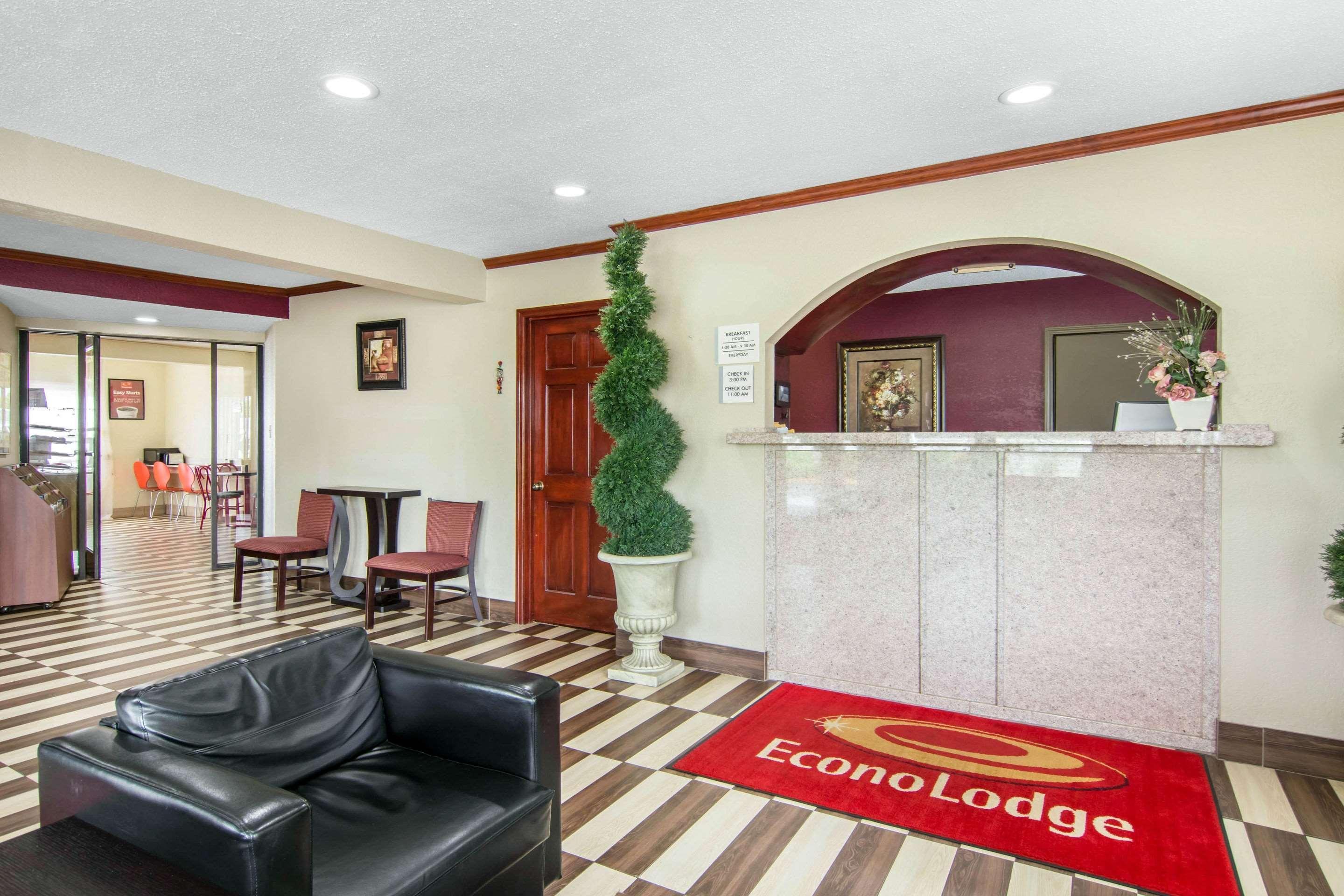 Econo Lodge Weldon - Roanoke Rapids Экстерьер фото